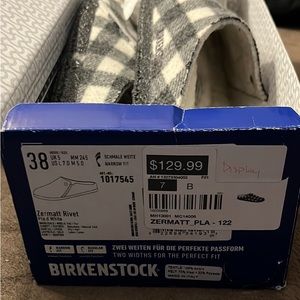 BNWT Birkenstock slippers 38 narrow